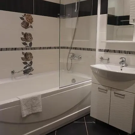 Long Aparthotel Shkorpilovtsi