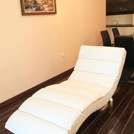 아파트호텔 Long 슈코르필로브치