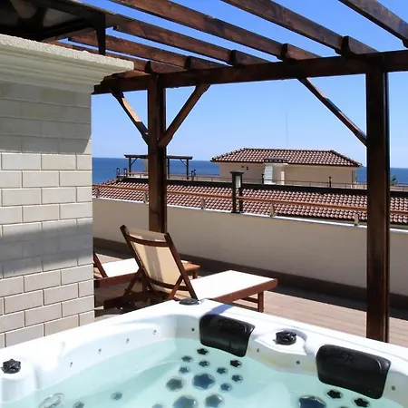 Lägenhetshotell Long 4*