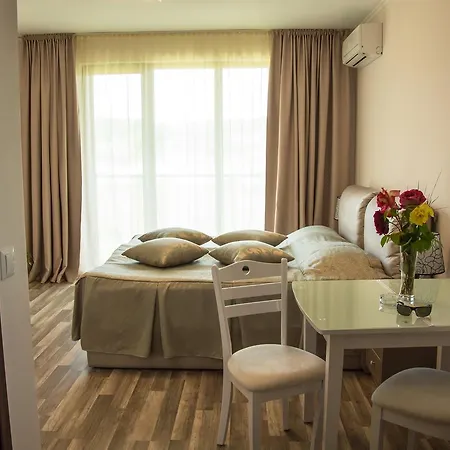 아파트호텔 Long 슈코르필로브치